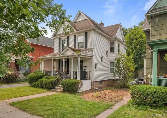 2nd image of 343 East Ave, Lockport City, NY 14094 | MLS# B1701857