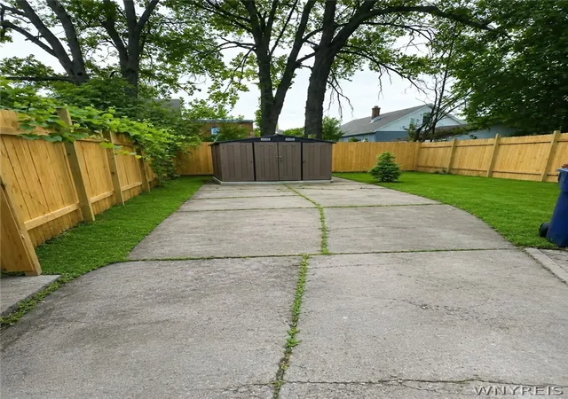 42nd image of 158 Hagen St, Buffalo, NY 14215 | MLS# B1694313