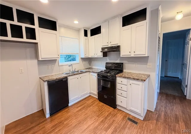 Photo 3 of Manufactured home for sale at 23 Pollard Lot 15 Rd, Hannibal, NY 13074 | MLS# S1703274 | Listing updated on 2026-08-03