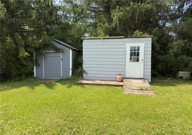 28th image of 85 West St, New Berlin, NY 13411 | MLS# R1703319