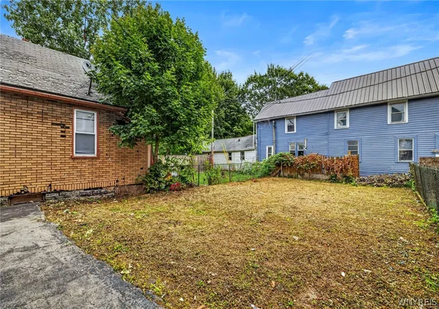 43rd image of 333 Vermont St, Buffalo, NY 14213 | MLS# B1703393