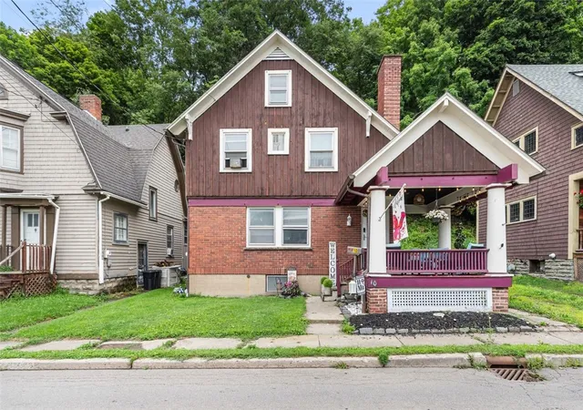 2nd image of 10 Florence St, Hornell, NY 14843 | MLS# R1703219