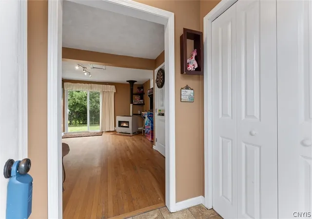 Photo 3 of Sale Pending at 8151 Scotia Ln, Liverpool, NY 13090 | MLS# S1702641 | Listing updated on 2026-08-03