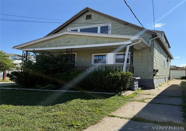 1st image of 81 Roberts Ave, Buffalo, NY 14206 | MLS# B1703115
