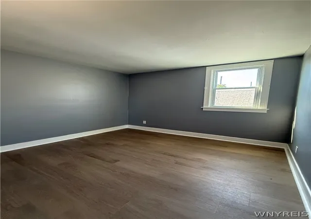 5th image of 81 Roberts Ave, Buffalo, NY 14206 | MLS# B1703115
