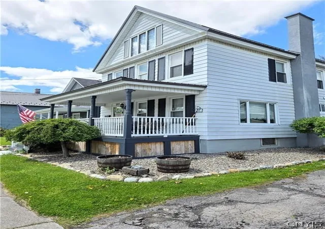 2nd image of 223 E Steele St, Herkimer, NY 13350 | MLS# S1703337