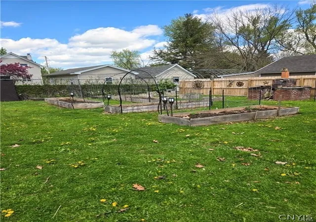 42nd image of 223 E Steele St, Herkimer, NY 13350 | MLS# S1703337