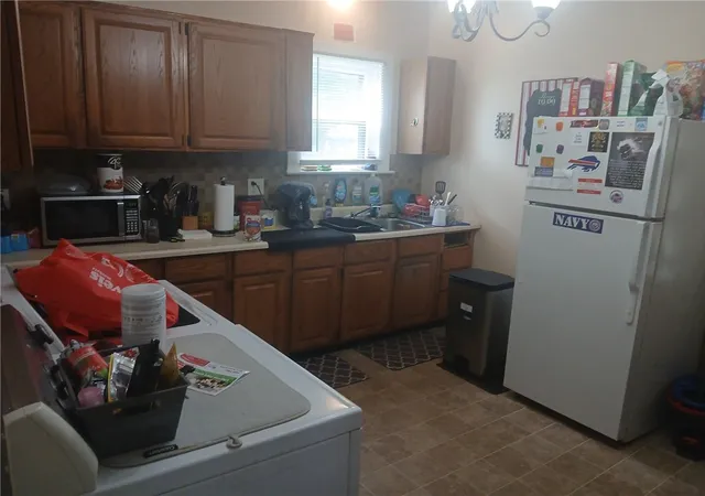 Photo 4 of Single family home for sale at 656 Johnson St, Elmira, NY 14901 | MLS# R1703389 | Listing updated on 2026-07-31