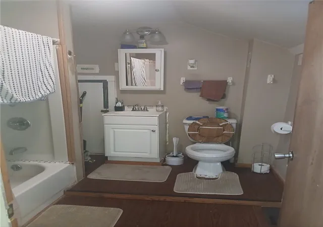 Photo 8 of Single family home for sale at 656 Johnson St, Elmira, NY 14901 | MLS# R1703389 | Listing updated on 2026-07-31