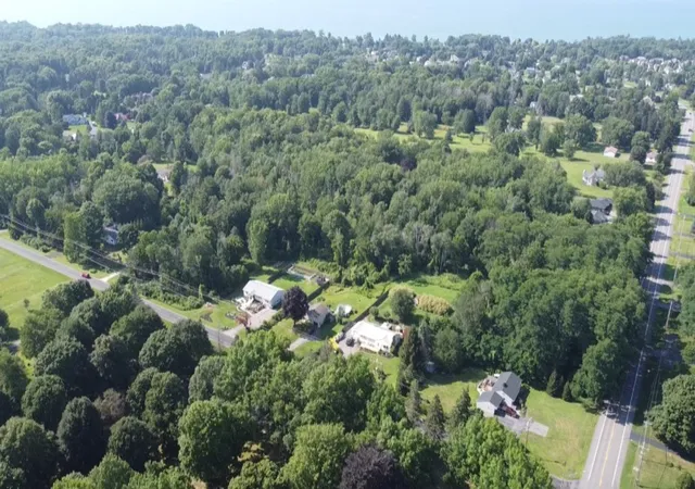 3rd image of 325 Webster Rd Rd, Webster, NY 14580 | MLS# R1703286