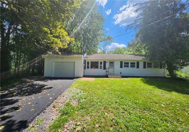 1st image of 6626 State Route 31, Cicero, NY 13039 | MLS# S1703293