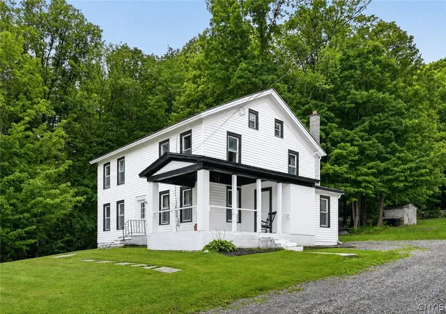 Photo 1 of Single family home for sale at 3387 Apulia Rd, Jamesville, NY 13078 | MLS# S1702627 | Listing updated on 2026-08-03