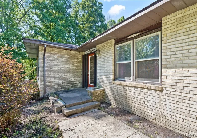 Photo 3 of Single family home for sale at 436 Rowlee Rd, Fulton, NY 13069 | MLS# S1703526 | Listing updated on 2026-08-01