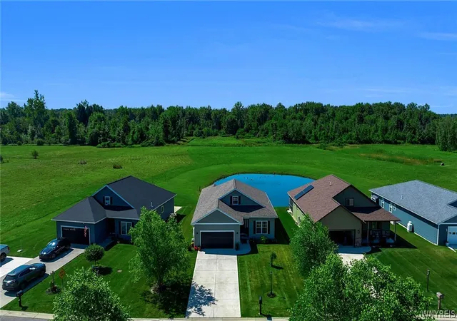 49th image of 22 Deer View Dr, Royalton, NY 14001 | MLS# B1701981