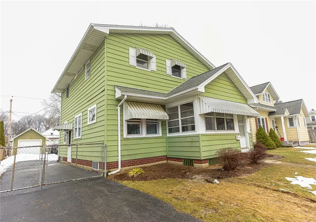 1st image of 31 Wendhurst Dr, Rochester, NY 14616 | MLS# R1702911