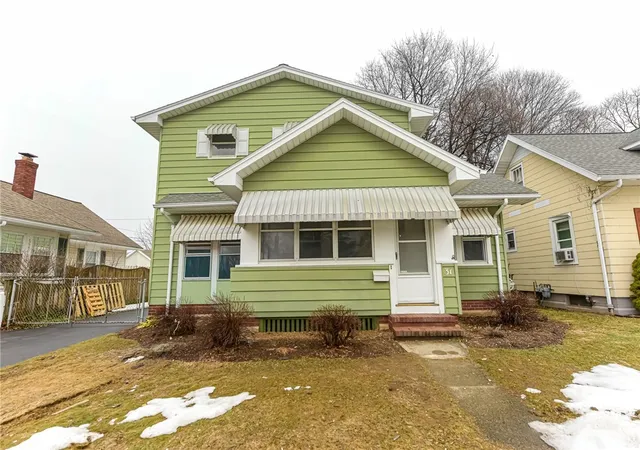 2nd image of 31 Wendhurst Dr, Rochester, NY 14616 | MLS# R1702911
