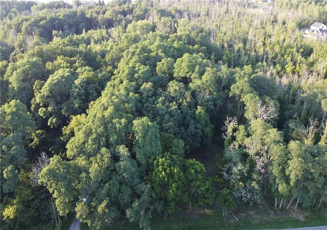 1st image of 1830 Lake Rd, Webster, NY 14580 | MLS# R1703361