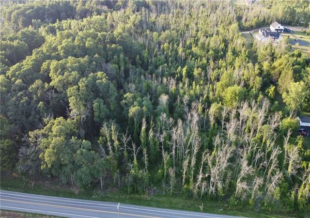 1st image of 1840 Lake Rd, Webster, NY 14580 | MLS# R1703381