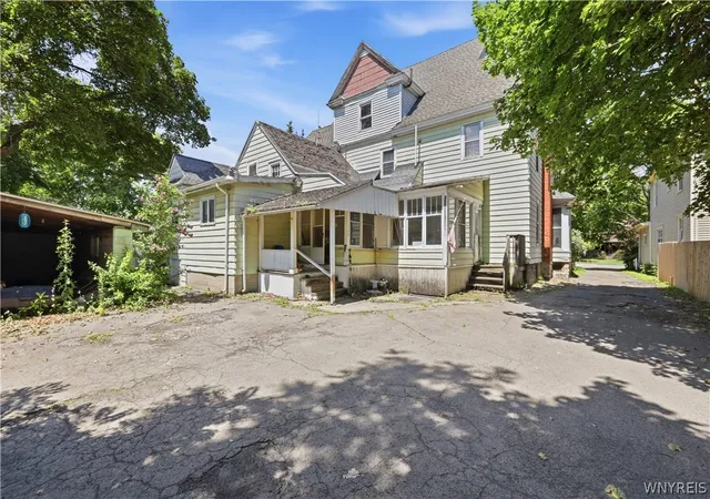 3rd image of 128 Ontario St, Lockport City, NY 14094 | MLS# B1703610