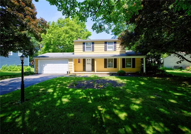 2nd image of 6 Baymon Dr, Chili, NY 14624 | MLS# R1700613