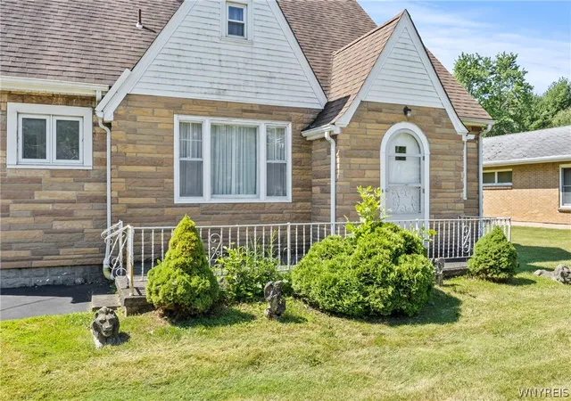 2nd image of 1419 Maple Rd, Buffalo, NY 14221 | MLS# B1703700