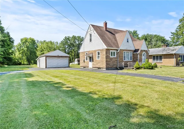 3rd image of 1419 Maple Rd, Buffalo, NY 14221 | MLS# B1703700