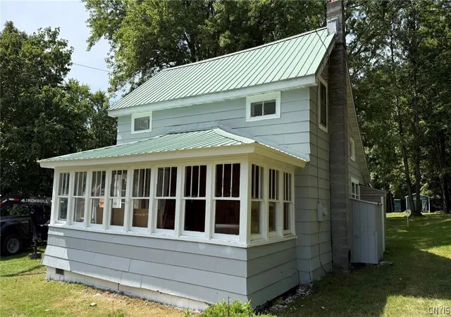 1st image of 45 Railroad St, Bernhards Bay, NY 13028 | MLS# S1703590