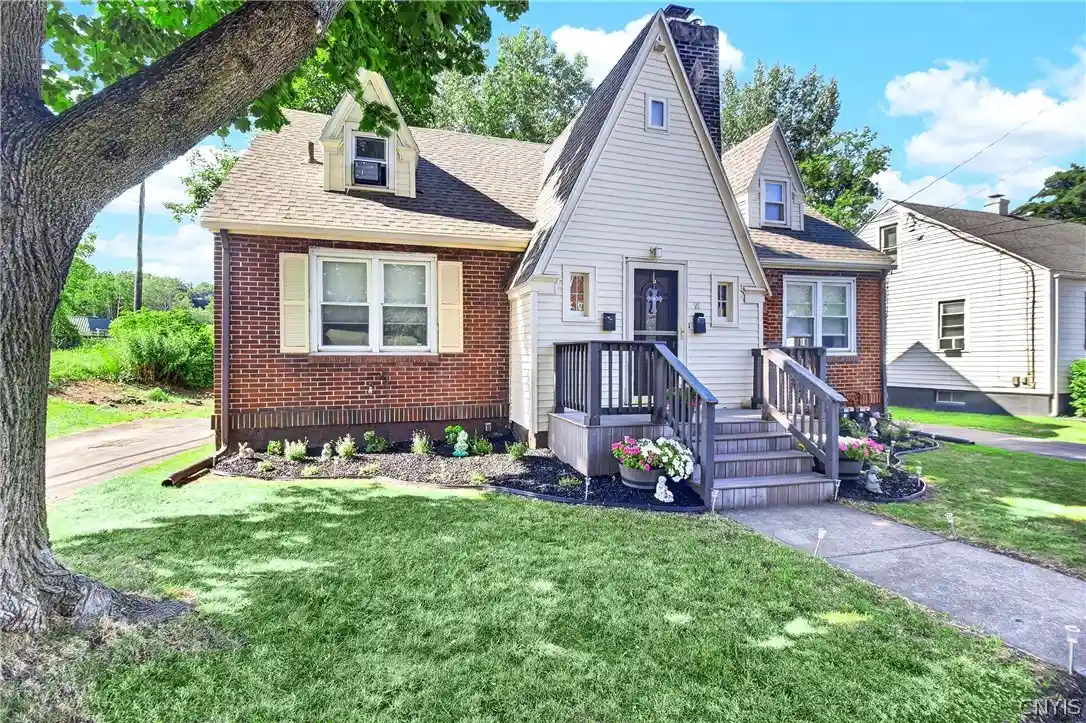 Photo 1 of Multi family home for sale at 18 Fairdale Pl, Whitesboro, NY 13492 | MLS# S1699754 | Listing updated on 2026-10-20