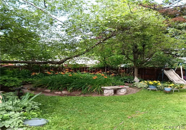28th image of 815 2nd St, Salina, NY 13088 | MLS# S1703734
