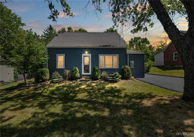 3rd image of 5469 S Freeman Rd, Orchard Park, NY 14127 | MLS# B1703755