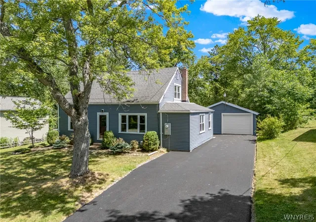 4th image of 5469 S Freeman Rd, Orchard Park, NY 14127 | MLS# B1703755