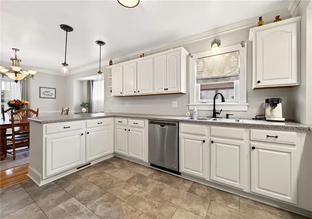 4th image of 151 Thomas Ave, Irondequoit, NY 14617 | MLS# R1698652