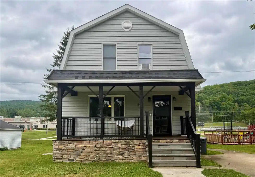 Photo 1 of Single family home for sale at 548 W High St, Painted Post, NY 14870 | MLS# R1703731 | Listing updated on 2026-10-05