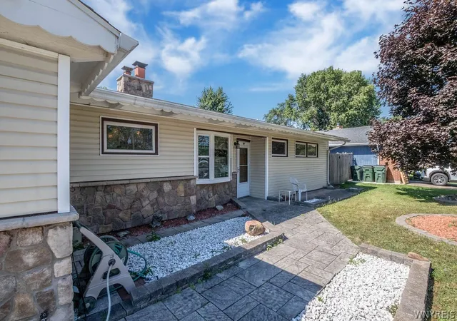 5th image of 48 Lee St, Depew, NY 14043 | MLS# B1703647