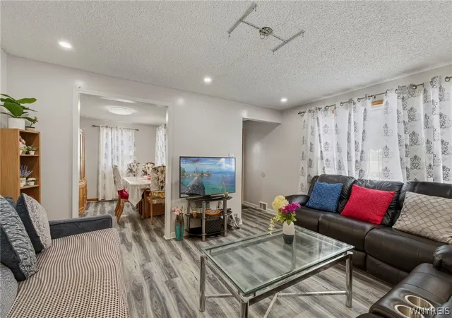 Photo 3 of Single family home for sale at 159 Eastland Pkwy, Buffalo, NY 14225 | MLS# B1703802 | Listing updated on 2026-08-03