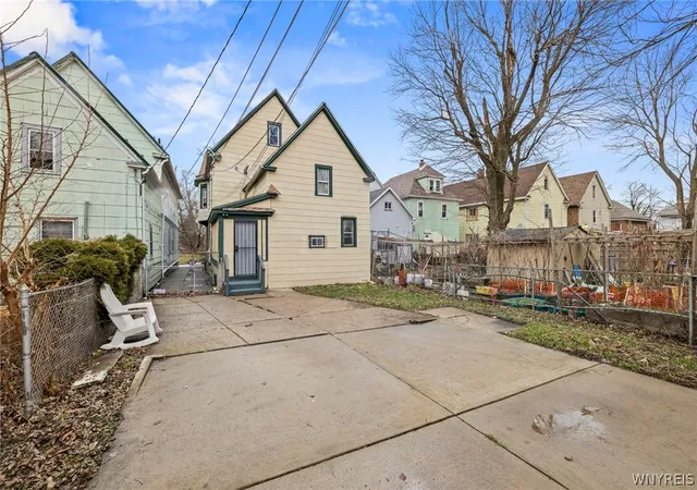 Listing Photo 2 - Condo for sale in building located at 91 Burgard Pl, Buffalo, NY 14211 - Unit #