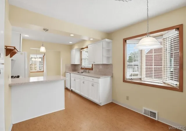 3rd image of 145 Holly St, Buffalo, NY 14206 | MLS# B1703673