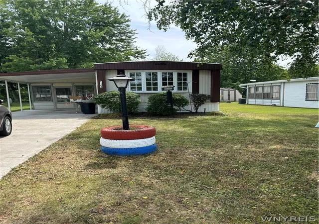 1st image of 1101 Creekside Dr, Derby, NY 14047 | MLS# B1703693