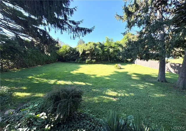 Photo 4 of House for sale at 159 Washington St, Auburn, NY 13021 | MLS# S1701104 | Listing updated on 2026-08-03