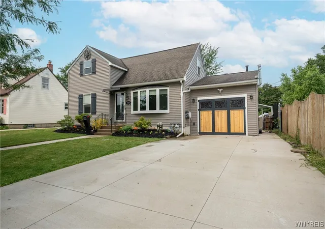 2nd image of 10 Terry Ln, Buffalo, NY 14225 | MLS# B1703655