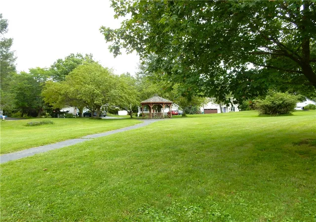 28th image of 1710 Parkside Pl, Lima, NY 14485 | MLS# R1703891
