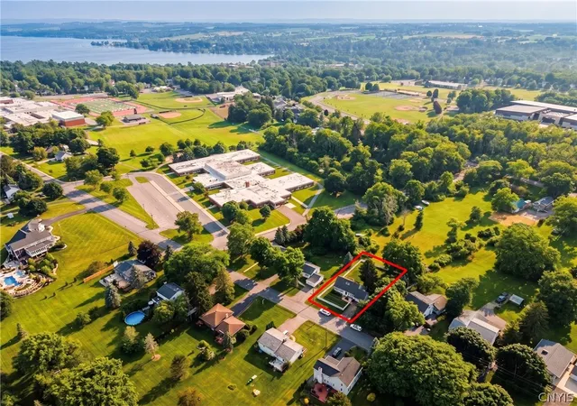 27th image of 3833 East St, Skaneateles, NY 13152 | MLS# S1703897