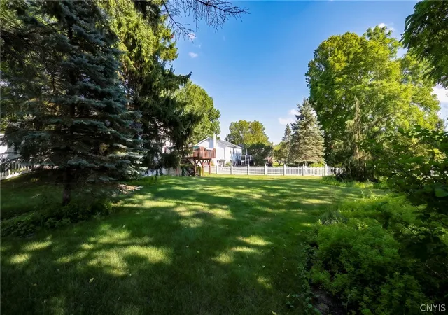 2nd image of 3833 East St, Skaneateles, NY 13152 | MLS# S1703897