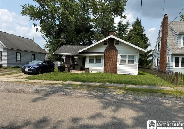 1st image of 30 W Duquesne St, Celoron, NY 14720 | MLS# R1701955