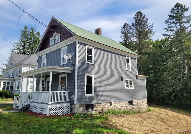 4th image of 29 Van Buren St, Dolgeville, NY 13329 | MLS# S1703942