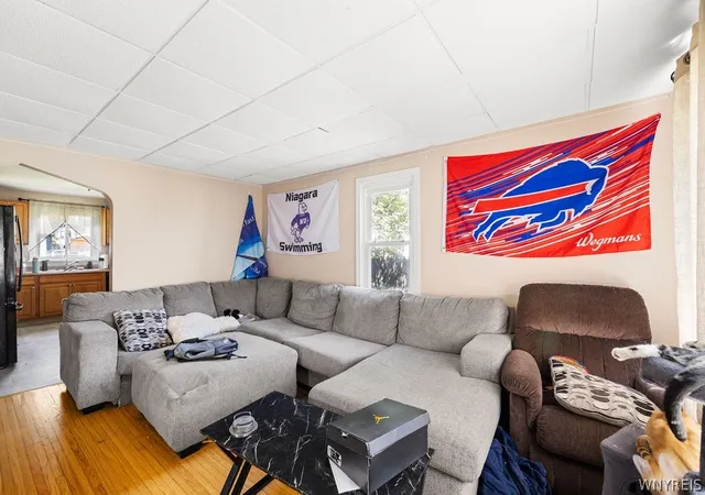 5th image of 3924 Bell St, Niagara Falls, NY 14305 | MLS# B1703487