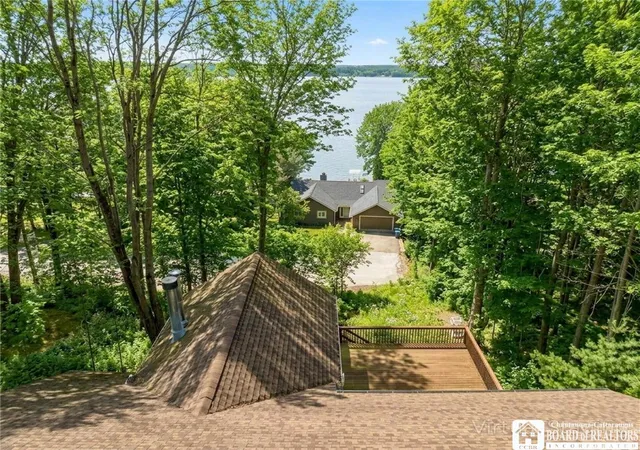 2nd image of 5464 Crestwood Rd, Bemus Point, NY 14712 | MLS# R1702790