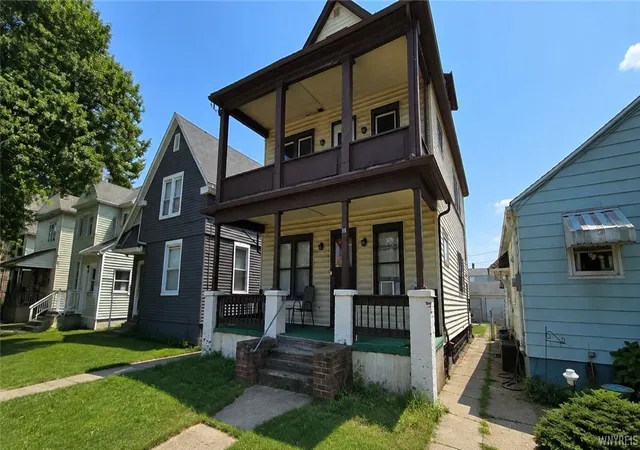 Photo 3 of Multi family home for sale at 515 29th Street, Niagara Falls, NY 14301 | MLS# B1703916 | Listing updated on 2026-08-03