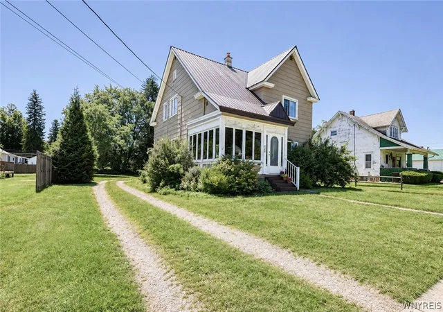 Photo 2 of Single family home for sale at 420 Court St, Little Valley, NY 14755 | MLS# B1702447 | Listing updated on 2026-08-03
