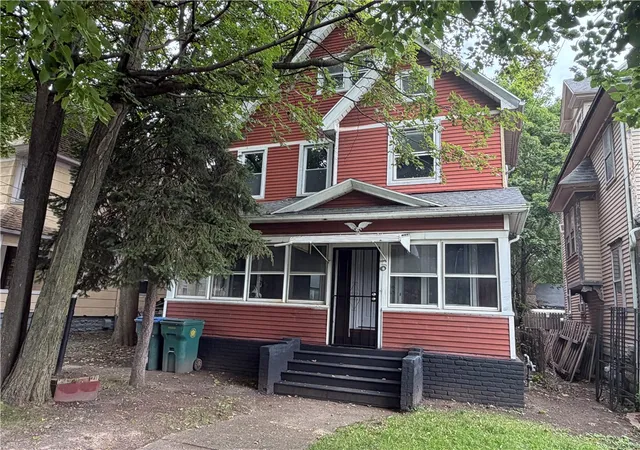 1st image of 46 Glendale Park, Rochester, NY 14613 | MLS# R1703854